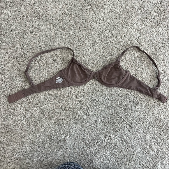 SKIMS Bra 34A - Picture 5 of 5
